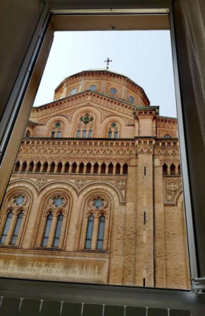 CAMERA e BAGNO PRIVATO a 3 minuti dalla Stazione Bologna